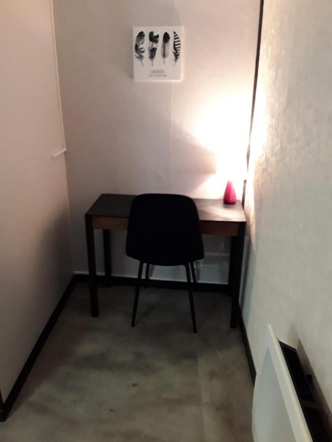 La Chambre D'A Cote Doulezon Экстерьер фото